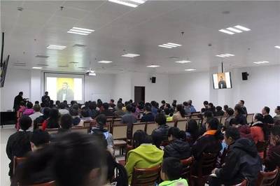 江洪波老師萊西國學(xué)講堂開講 深耕傳統(tǒng)文化，點(diǎn)亮現(xiàn)代教育智慧